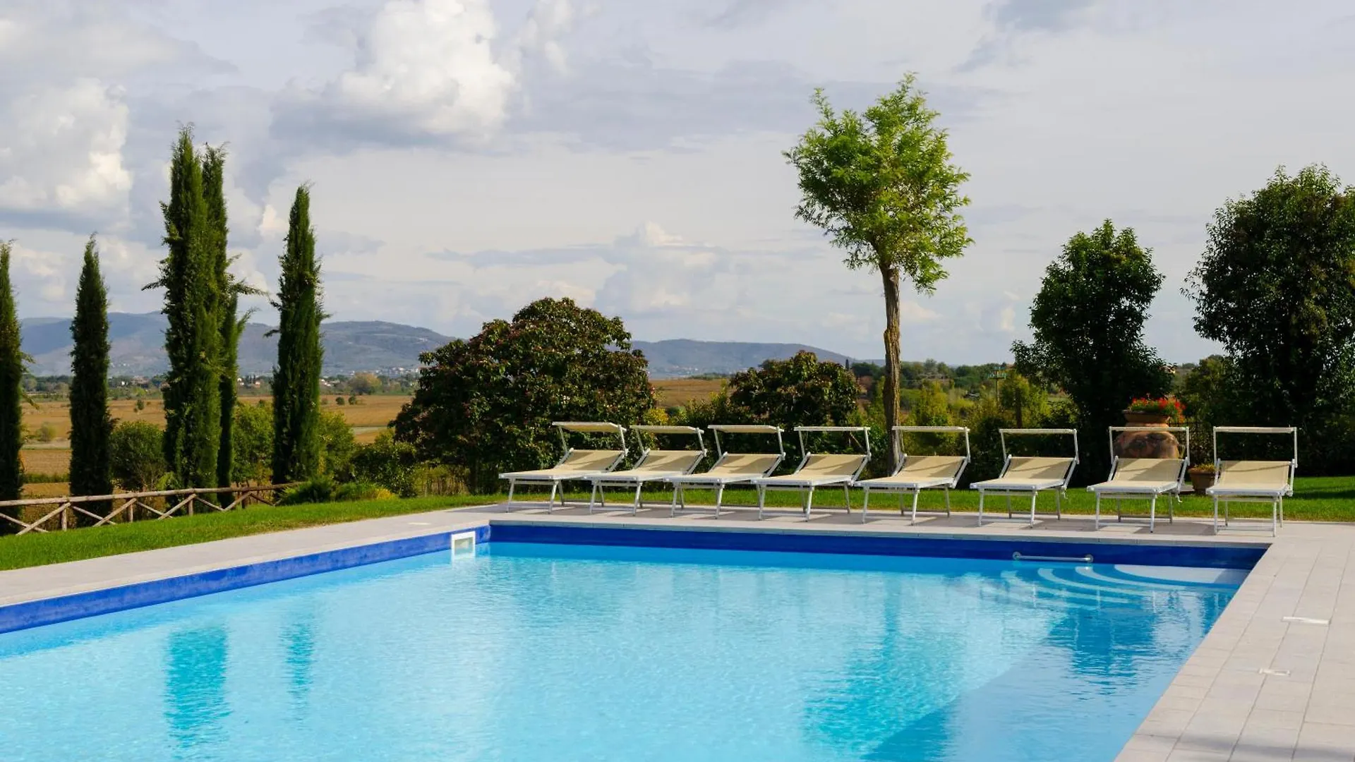 Villa Ludovica By Mmega Cortona